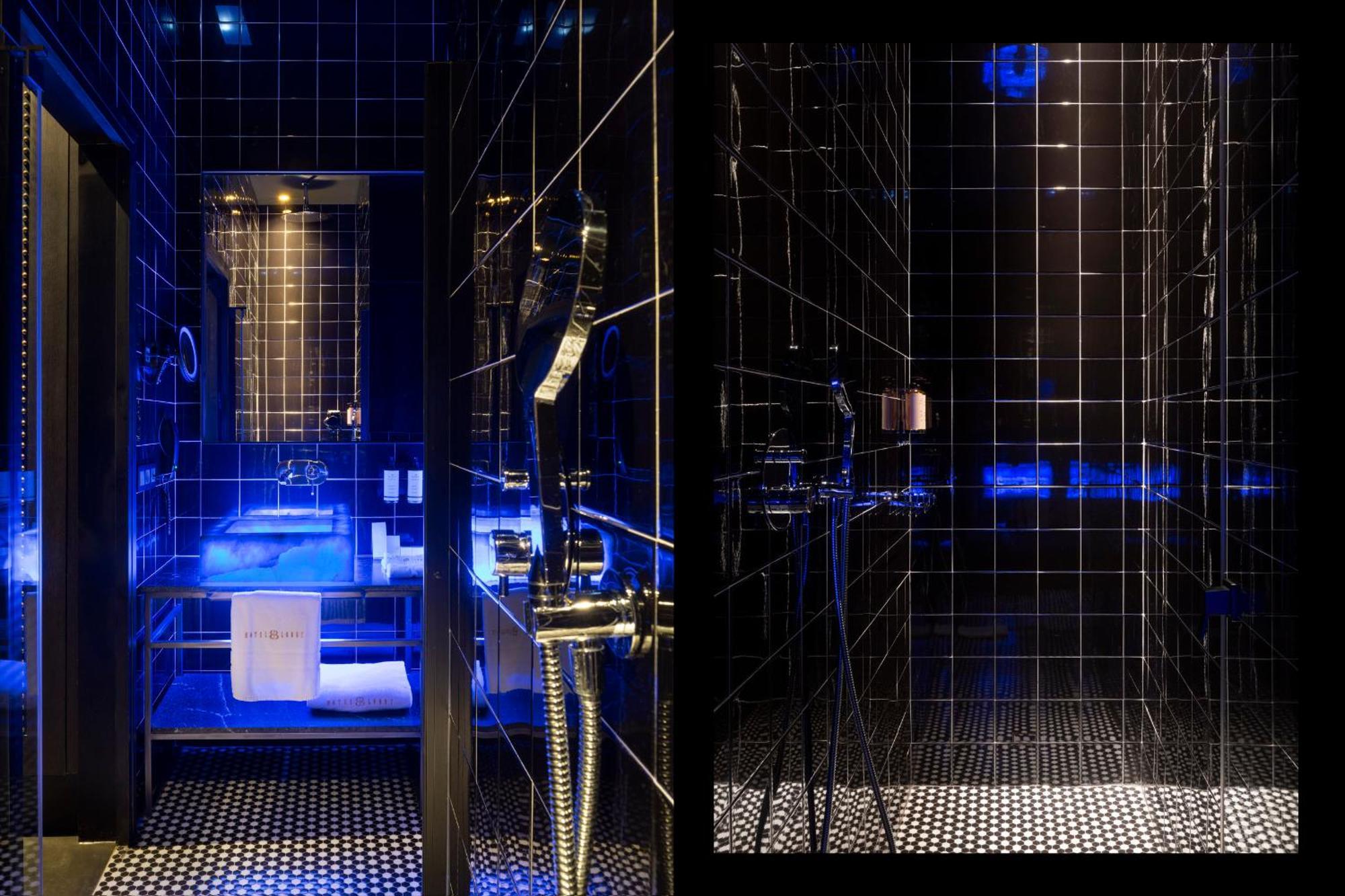 Hotel Lobby Севилья Экстерьер фото A shower
