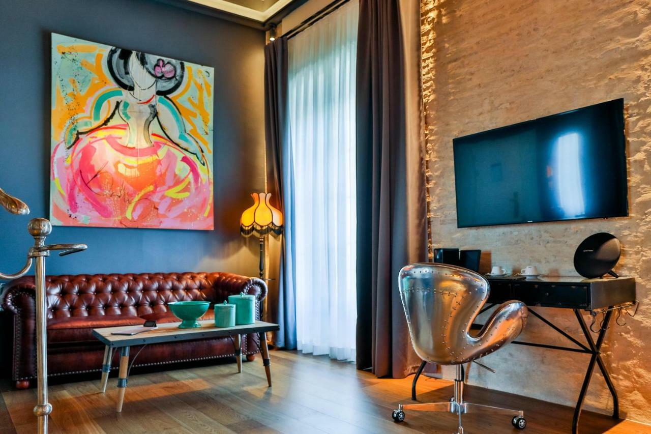 Hotel Lobby Севилья Экстерьер фото
